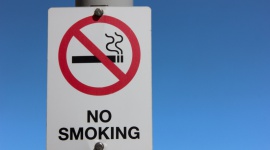 Program antynikotynowy w Dachser Zdrowie, BIZNES - Dachser rozpoczął realizację wewnętrznego programu wspierającego pracowników w rzuceniu palenia „Firma bez papierosa”. Program zakłada przeprowadzenie kampanii informacyjnej oraz odbycie przez zainteresowanych pracowników serii grupowych spotkań terapeutycznych.