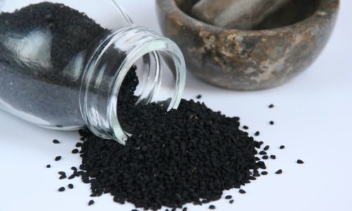 Olej z czarnuszki leczy i pielęgnuje