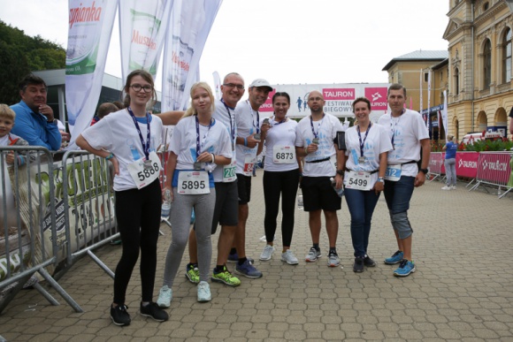 Wielki wyścig z cukrzycą w Krynicy-Zdroju! Zdrowie, BIZNES - Podczas tegorocznej edycji XXVIII Forum Ekonomicznego oraz TAURON Festiwalu Biegowego w Krynicy Zdrój, na stoisku kampanii „Razem ścigamy się z cukrzycą” uczestnicy mogli bezpłatnie zbadać poziom glukozy we krwi.