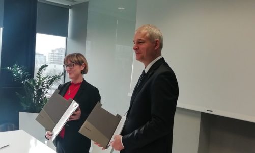 AstraZeneca i Uniwersytet Warszawski wspólnie będą wypracowywać nowe metody leczenia nowotworów i innych chorób