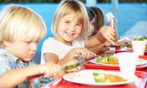 Zaangażowanie w żywienie kluczem do zmiany nawyków młodych konsumentów!